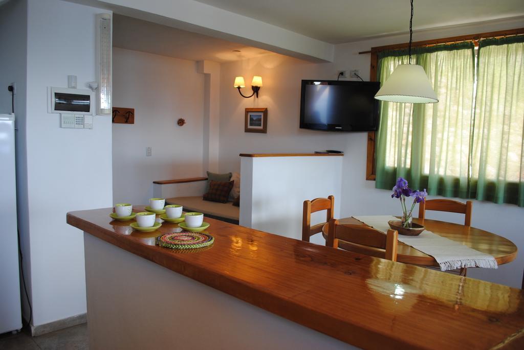 Alun Bungalows Apart San Carlos de Bariloche Exterior photo